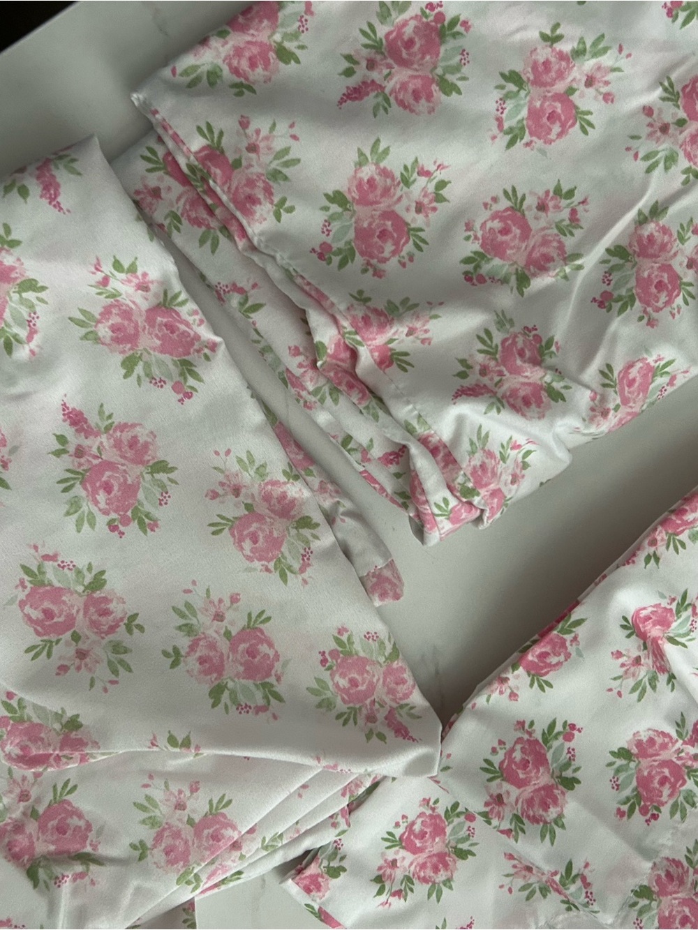 Floral Pink Rose Bedding Set - Classic Floral Print - Picture 8 of 16